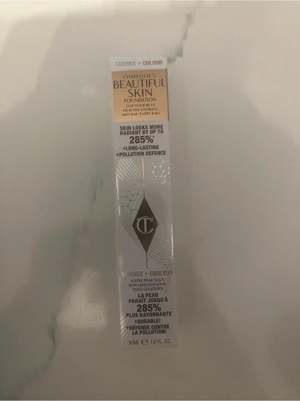 Charlotte Tilbury Beautiful skin foundation 9 neutral